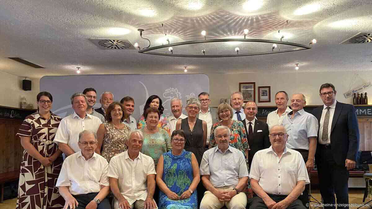 Erdinger Kommunalpolitiker sagen Servus