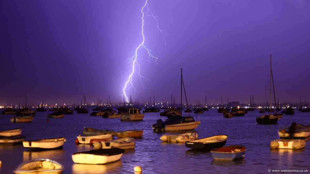 Met Office issues ten-hour thunderstorm warnings for 20 areas of Wales