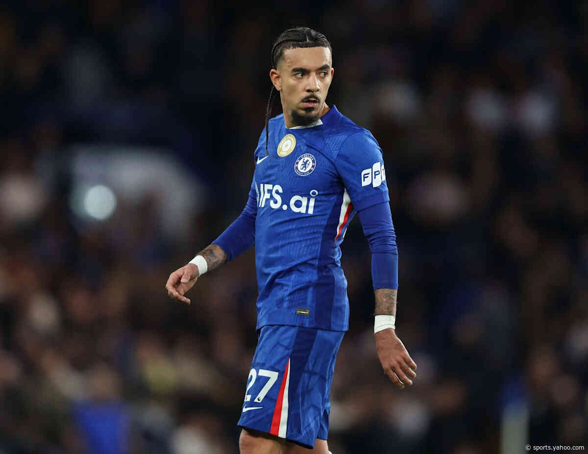 Report: Man City considering shock move to sign Chelsea star