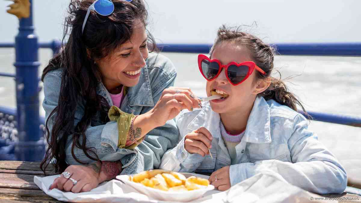 Four foods everyone should eat today as rare heat alert issued