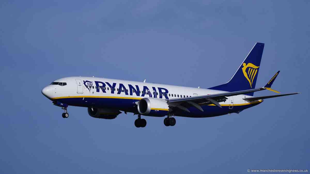 Ryanair announces huge seating rule change to anyone travelling with children