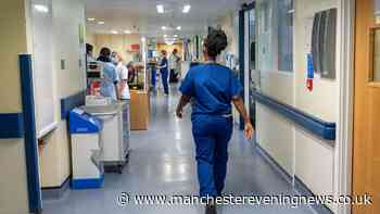 NHS staff 'really struggling' in heatwave as doctors describe 'awful conditions'