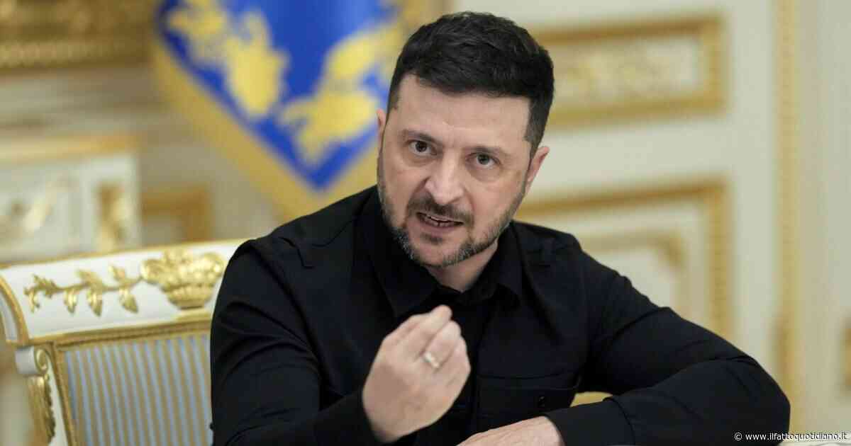 Ucraina, Zelensky: “Colpite 2 raffinerie di Mosca a 1.500 km dal fronte”. La Francia ferma una petroliera russa al largo della Sicilia