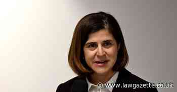 Crown court backlog falls by a whisker as jury trial row intensifies