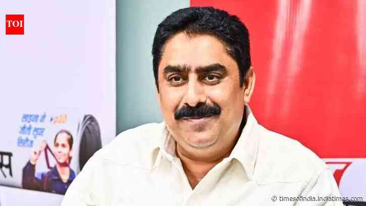 'I will kill you': MP Sanjay Dina Patil, among 6 UBT defectors, abuses journalists; Shinde reacts