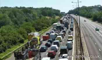 Ten rushed to hospital with 'heat-related conditions' after M25 crash leaves drivers trapped for eight hours