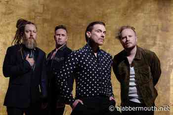 SHINEDOWN Earns First-Ever Billboard Country Airplay Entry With 'Searchlight'