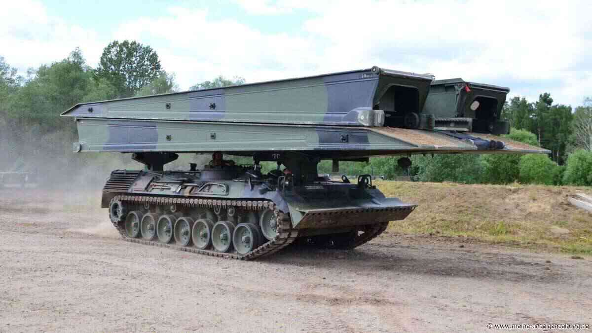 „Biber“: Dieser Bundeswehr-Panzer baut Brücken in nur wenigen Minuten
