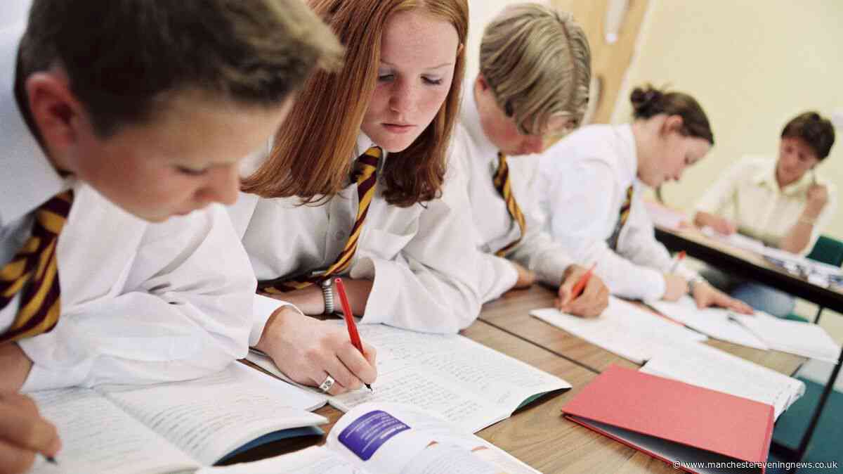 Government urged to make major change in all UK schools amid heatwave