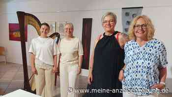 Drei Künstlerinnen zeigen „Buffet der Kunst" im Frauenkircherl