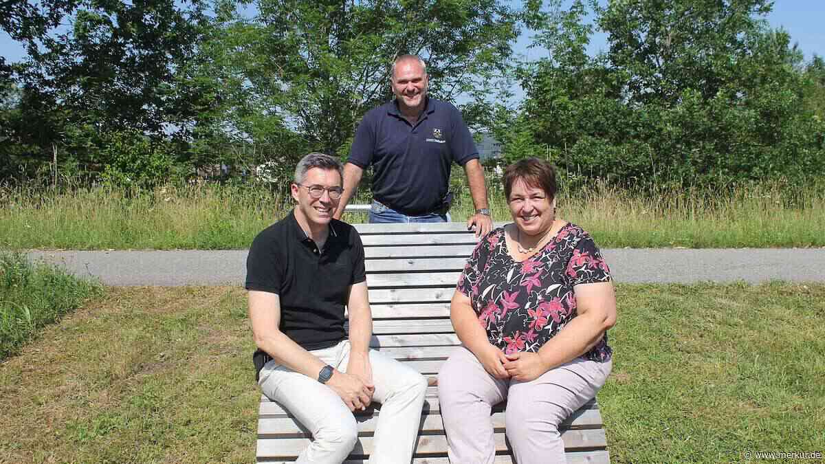 Liegebänke und Radständer: Ort in Oberbayern rüstet Ammer-Radweg auf
