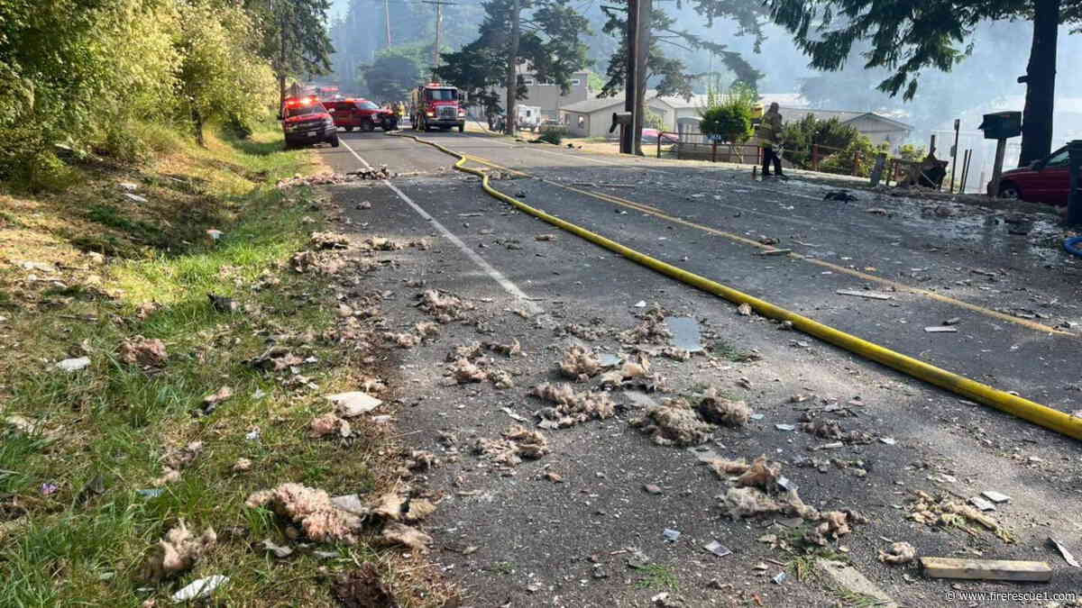 Chiefs, firefighter injured in explosion during Wash. house fire