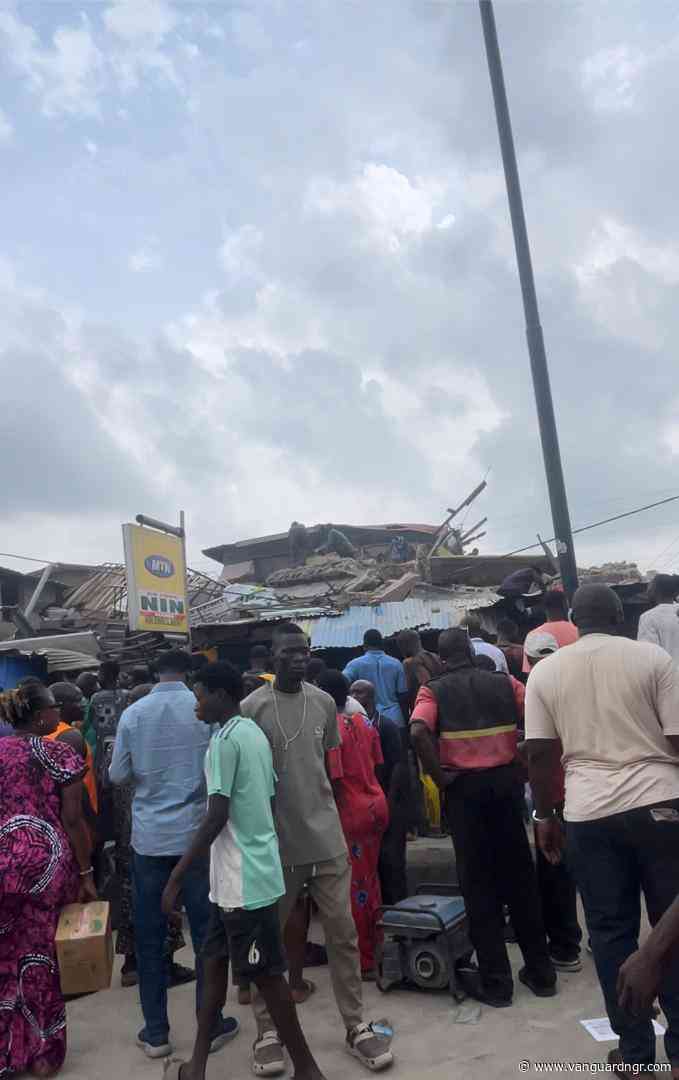10 rescued in Lagos building collapse
