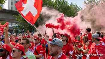Von Pyrotechnik bis Regen-Party: Die besten Fan-Bilder von der WM
