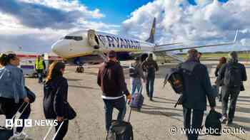 Ryanair says it will reluctantly not charge parents to sit next to children