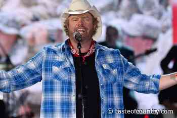 18 Most Patriotic Country Music Moments