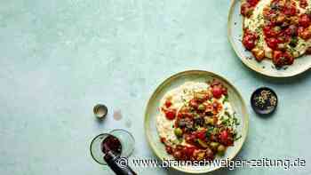 Zucchini puttanesca mit einfacher Polenta