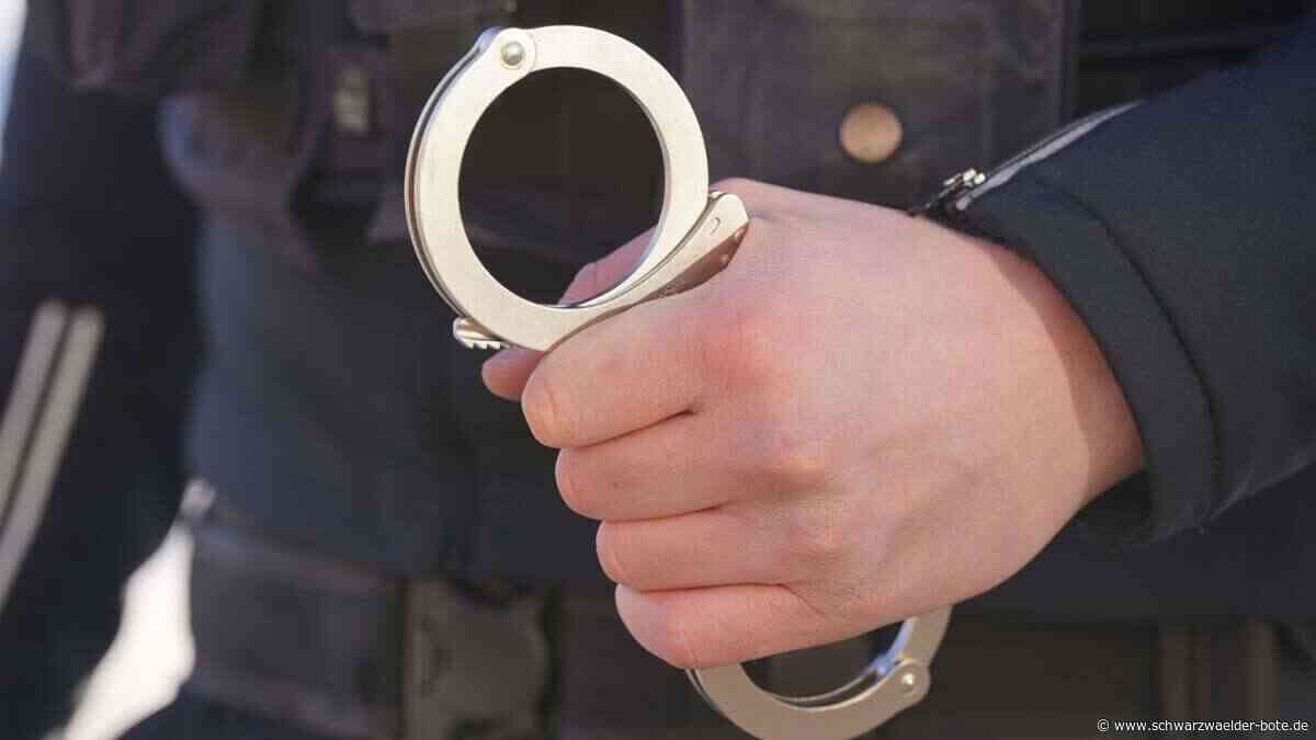 Verdacht auf versuchten Mord: 74-Jähriger fährt nach Knöllchen Ordnungsamt-Mitarbeiter an