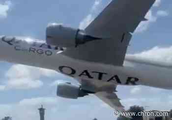 Qatar cargo jet comes frighteningly close to Texas runway in viral video