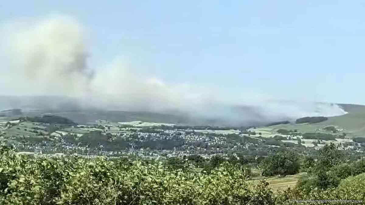 Moorland fire LIVE as blaze seen for miles and smoke smelled across Greater Manchester