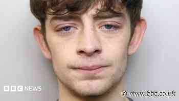 'Persistent' drug dealer, 21, jailed