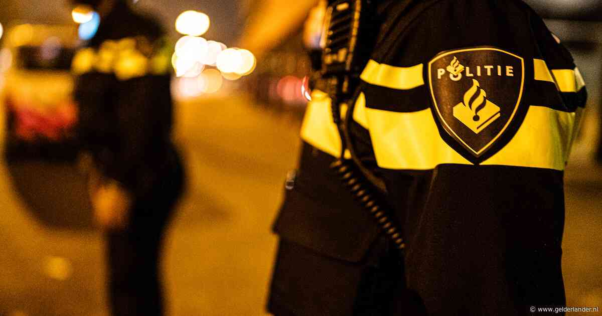 Meisje (15) zwaargewond door aanrijding in Amsterdam, gevluchte bestuurder later aangehouden