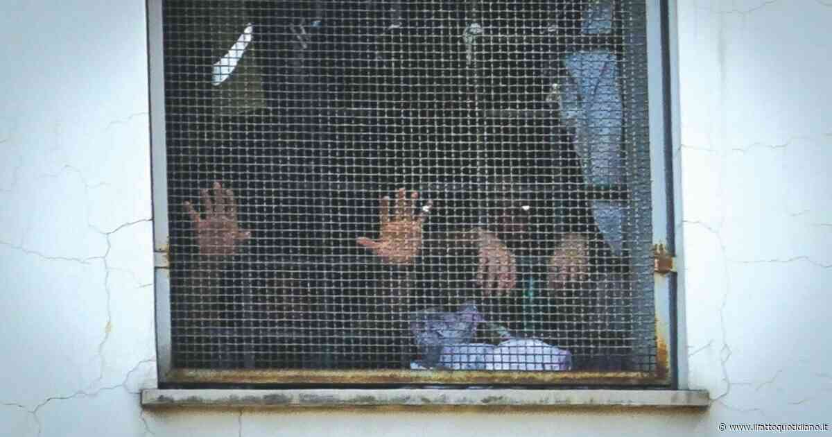 Il caldo torrido in carcere è l’inferno. I sindacati: “Forni crematori, fermiamo la strage di diritti”