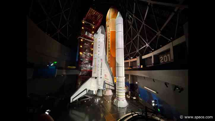 I got a sneak peek at space shuttle Endeavour's new home in California, and it's breathtaking (photos)