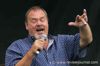 David Clayton-Thomas, powerhouse lead singer of Blood, Sweat & Tears, dies at 84