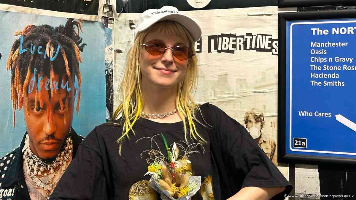 Afflecks gets ‘very special’ visit from American rock star who gives shout-out to venue during gig