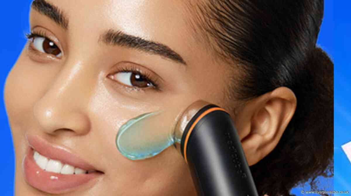 'I see amazing results straight away' said shoppers snapping up Korean beauty device that 'visibly smooths and lifts skin'