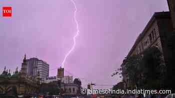 12-km cloud column brings 84.6 mm rain, lightnings carpet-bomb Kolkata, mercury plunges by 6°C