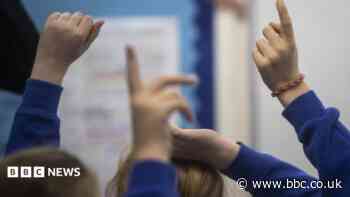 Hot weather forces school closures in Herefordshire and Worcestershire