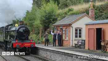 Heritage railway cancels services in extreme heat