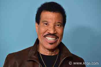 Lionel Richie cuts Minnesota concert short after admitting he felt 'dizzy' and 'strange'