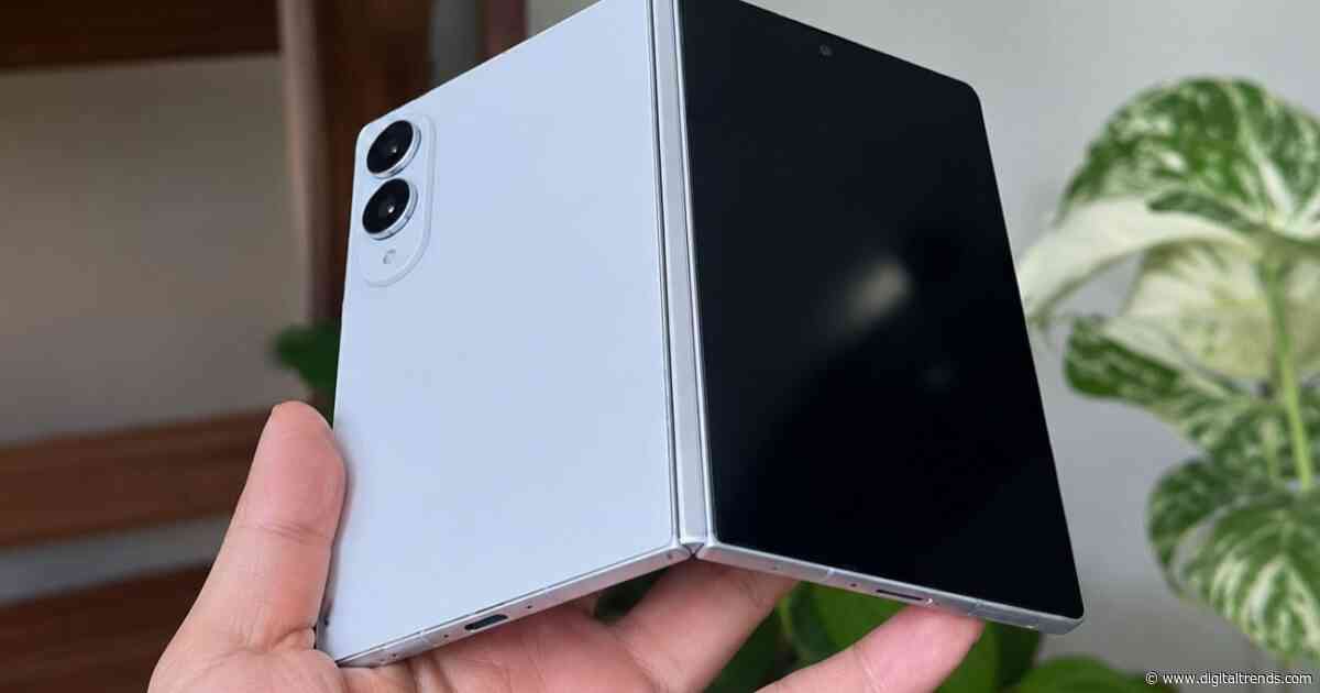 Samsung’s wider Galaxy Z Fold 8 may fix the two foldable flaws people still complain about
