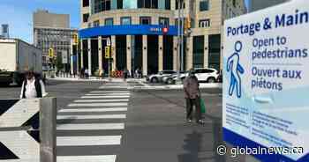 Reopening Portage and Main ‘a success,’ Winnipeg mayor says 1 year later