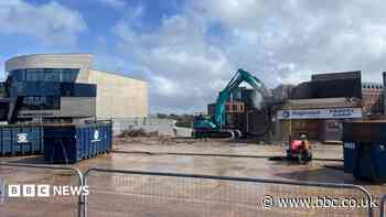 Car park plans for old coach station are scrapped