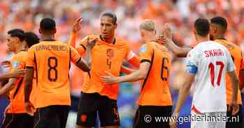 LIVE WK voetbal | Goal! Oranje herstelt voorsprong tegen Tunesië dankzij knappe kopbal Van Hecke