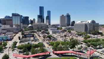 Crackdown on unlicensed downtown Edmonton parking lots looms
