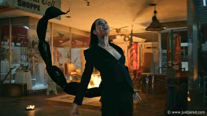 ‘Watch It Burn’ Lyrics: Katy Perry Explains Meaning of New Song, Torches Her Past in Music Video – Watch Now!