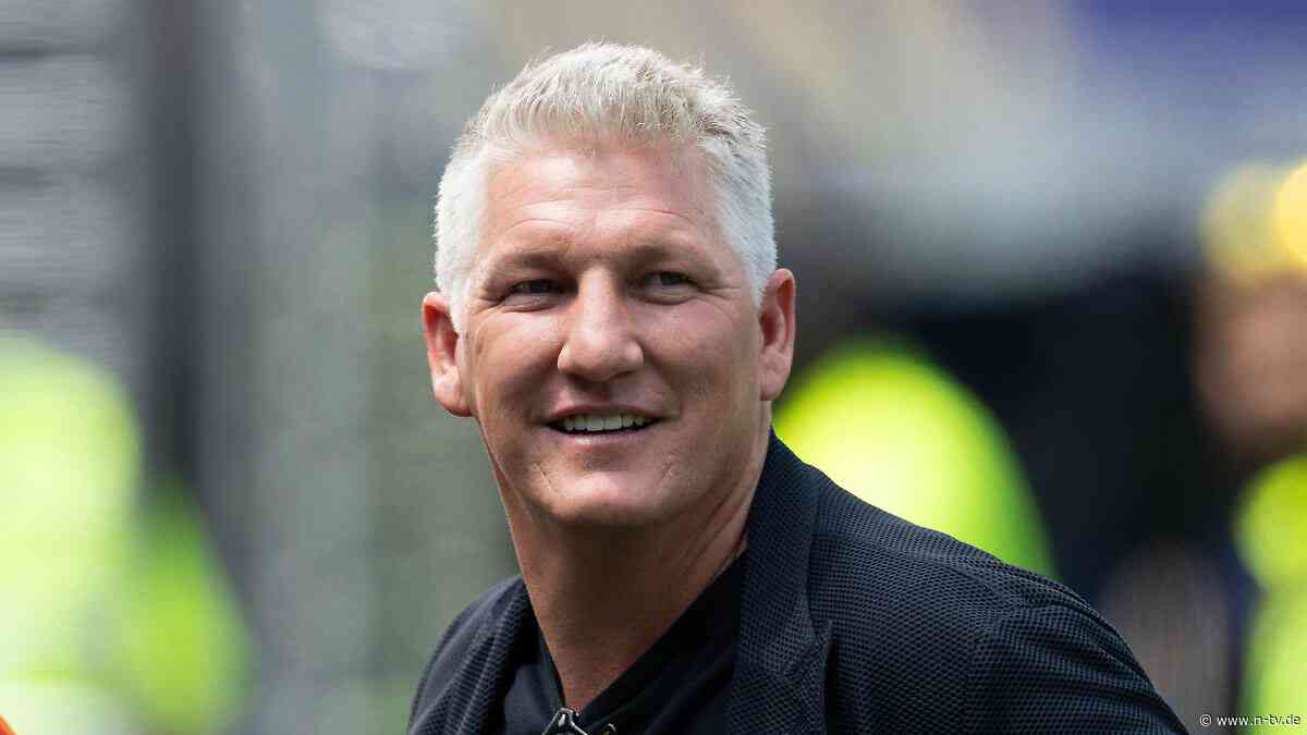 "Rassistisch nennen": WM-Coach kritisiert Schweinsteigers Spielstil-Aussagen scharf