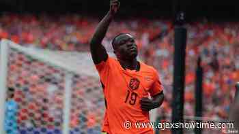 Brobbey helpt Oranje met snelle goal aan zege op Tunesië en groepswinst