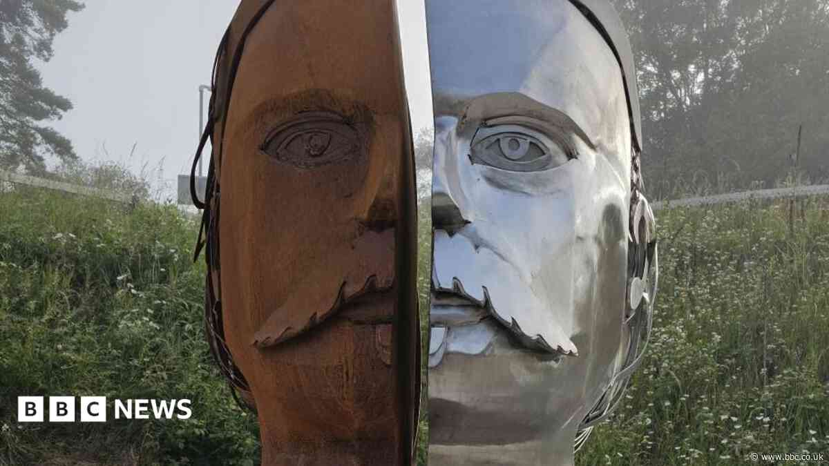 Jekyll and Hyde author honoured with sculpture