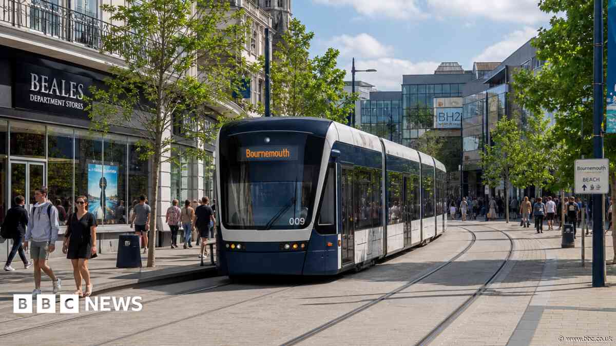 Tram system in seaside towns' growth plan
