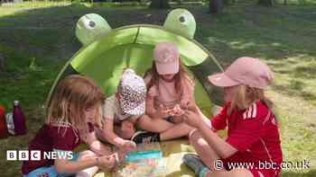 Ice lollies and hydration breaks keep schools open