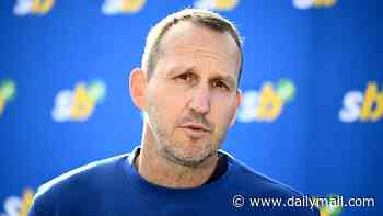 The stunning reason Mark Schwarzer wants to see Socceroos cult hero Pat Beach DROPPED for crucial match against Paraguay