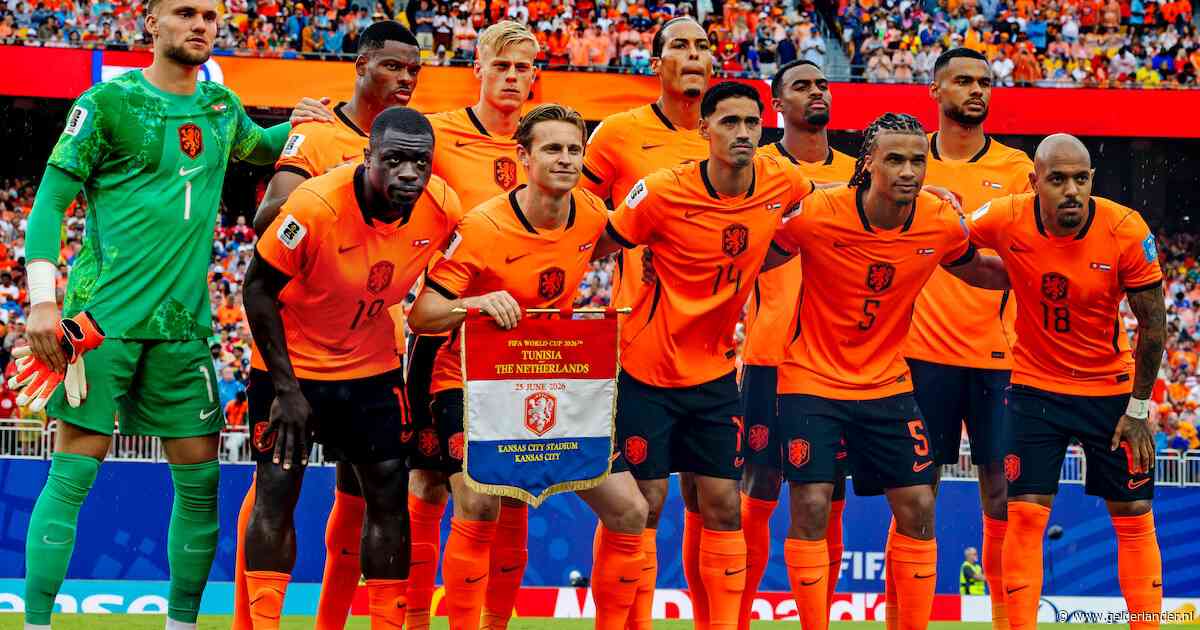 Oranje op rapport | Uitblinkers staan achterin en in de spits, geen onvoldoendes na laatste groepsduel
