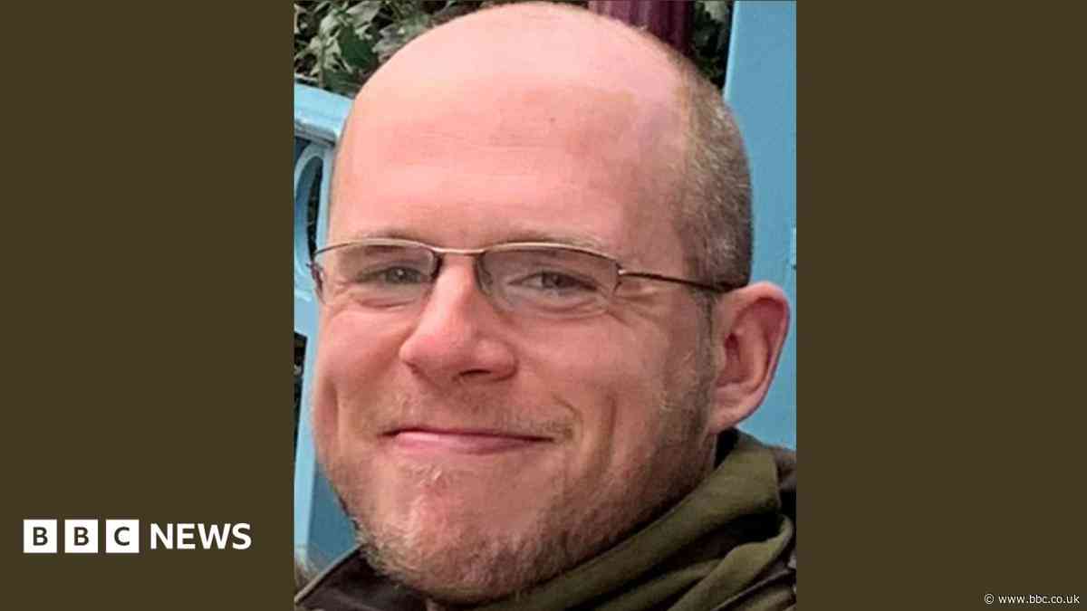 Death of gamekeeper in storm crash 'could have been avoided'