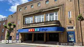 Bingo hall Bowie performed in on 'at risk' list